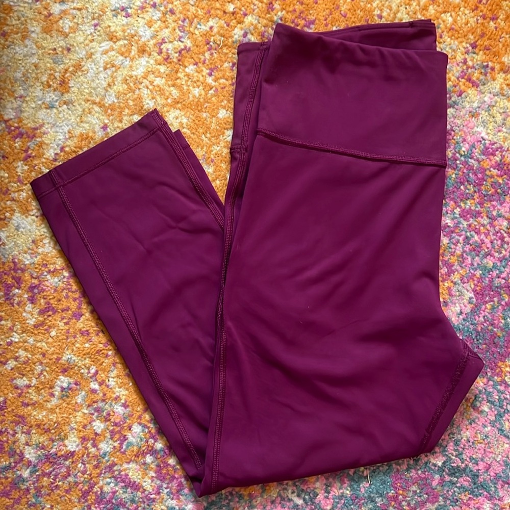Athleta Ultimate Stash Pocket Capri Size Medium